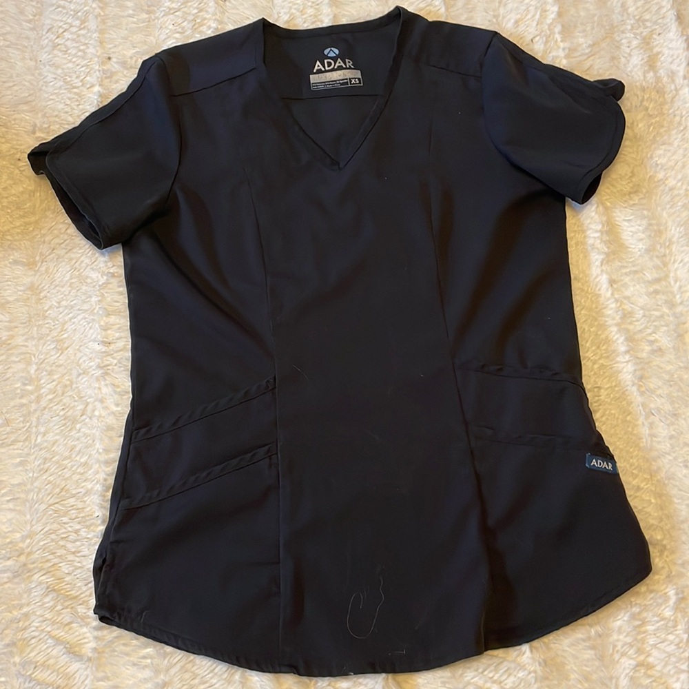 ADAR SCRUB TOP SIZE XS BLACK